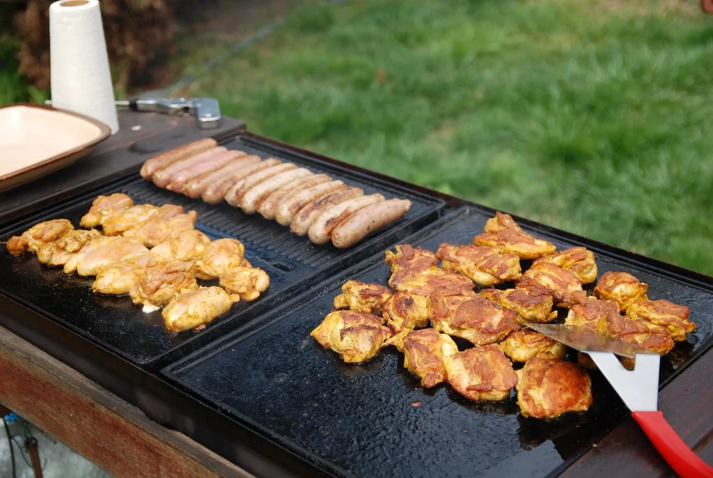 Kamado céramique d’entrée de gamme, illustration